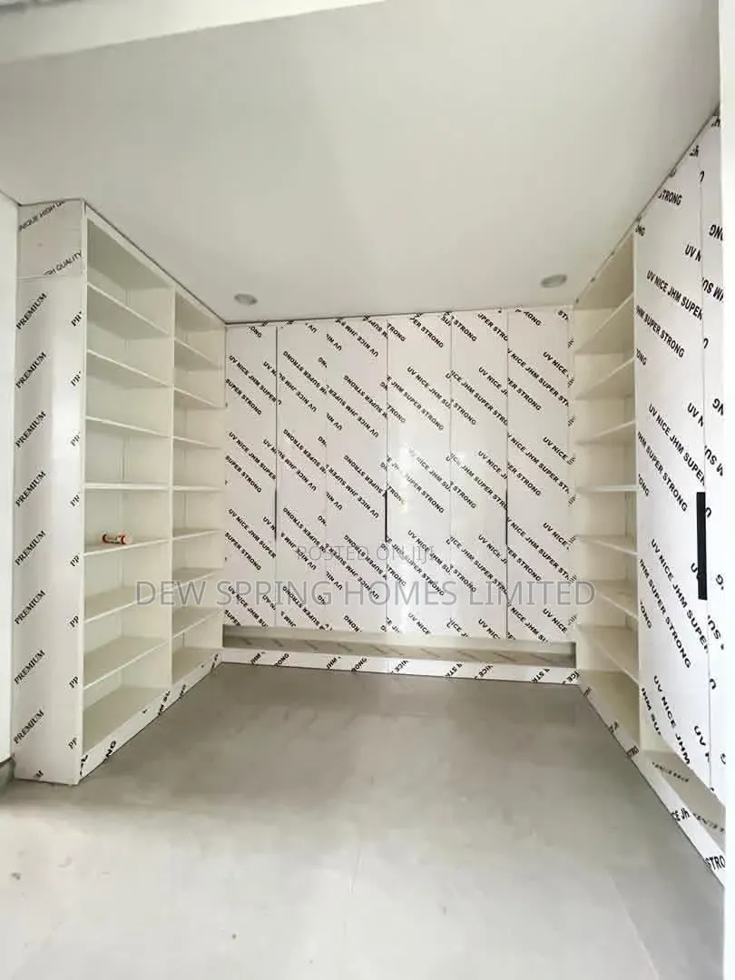 6bdrm Duplex in Banana Island for sale in Banana Island