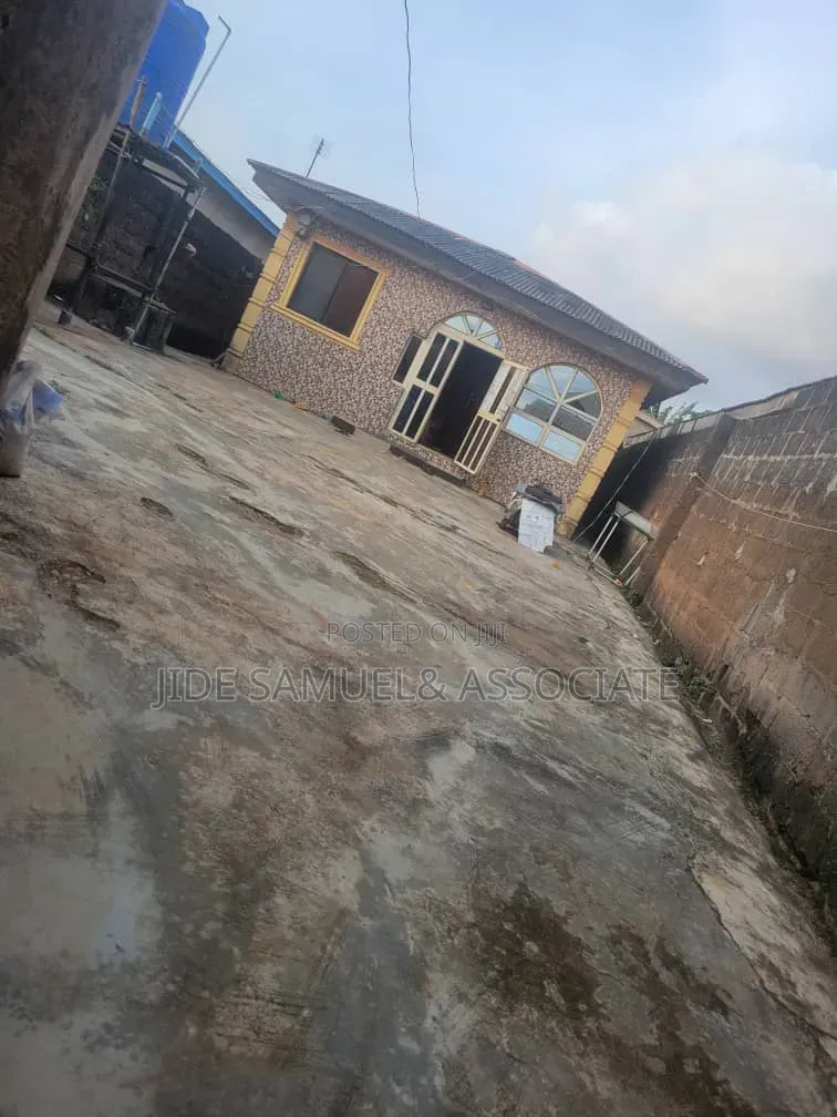1bdrm Apartment in Ayobo for rent in Ayobo