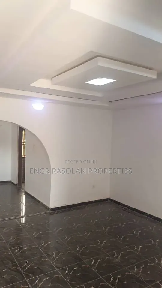 Furnished 2bdrm Block of Flats in Ganmo, Ifelodun-Kwara for sale in Ifelodun-Kwara