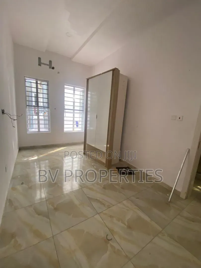 1bdrm Shared Apartment in Lekki Phase 2 for rent in Lekki Phase 2