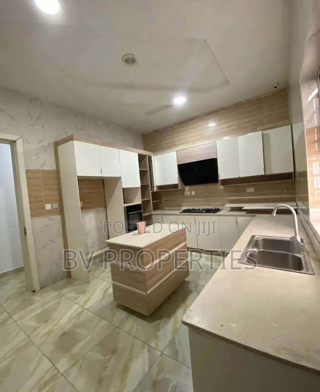 1bdrm Shared Apartment in Lekki Phase 2 for rent in Lekki Phase 2