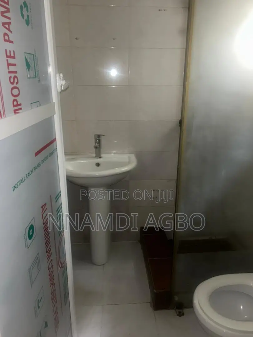 Mini Flat in Ikota for rent in Ikota