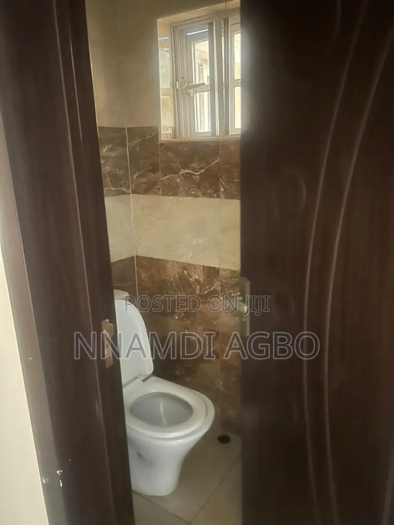 Mini Flat in Ikota for rent in Ikota