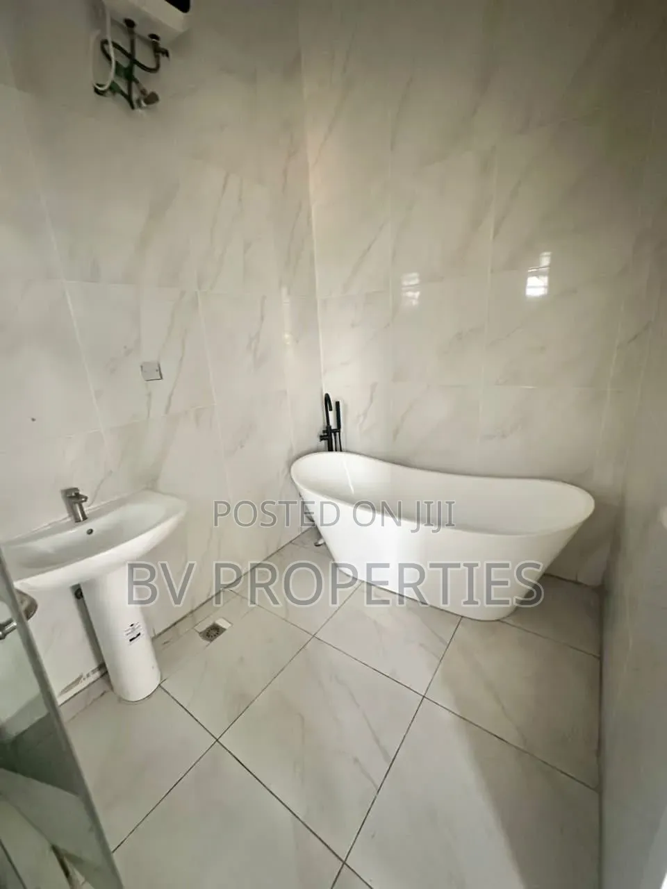 1bdrm Shared Apartment in Osapa london for rent in Osapa london
