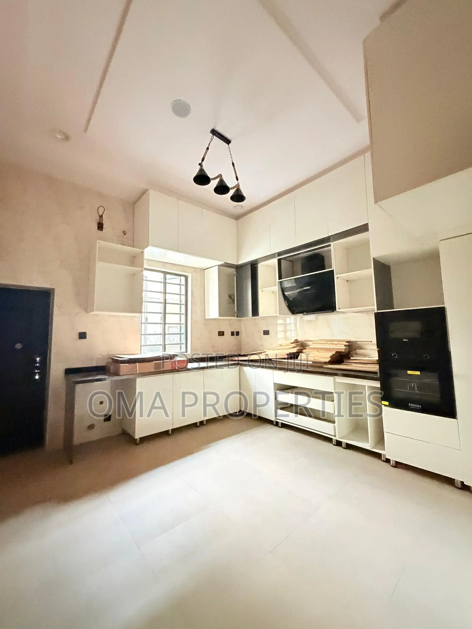 Furnished 5bdrm House in Omole Phase 2 for sale in Omole Phase 2