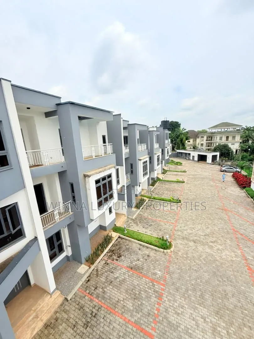 5bdrm Townhouse/Terrace in Wuse 2 for sale in Wuse 2