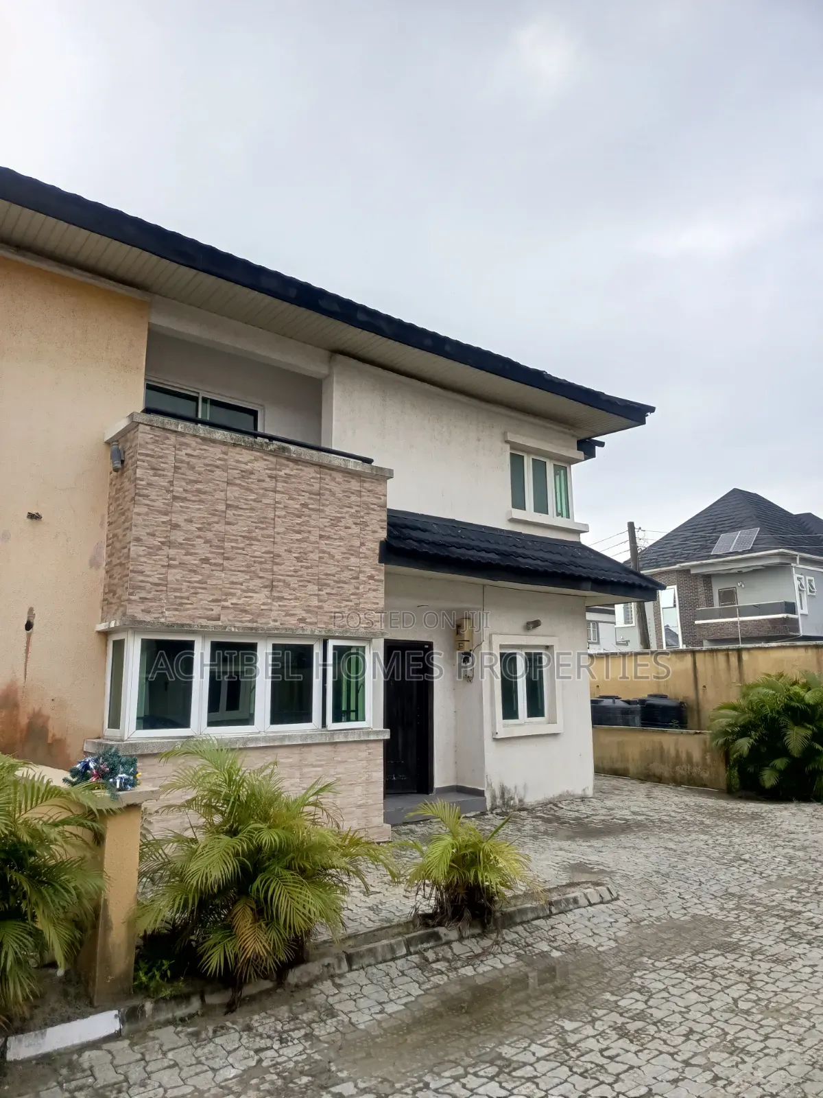 4bdrm Duplex in Igbo-Efon, Lekki Phase 2 for rent in Lekki Phase 2
