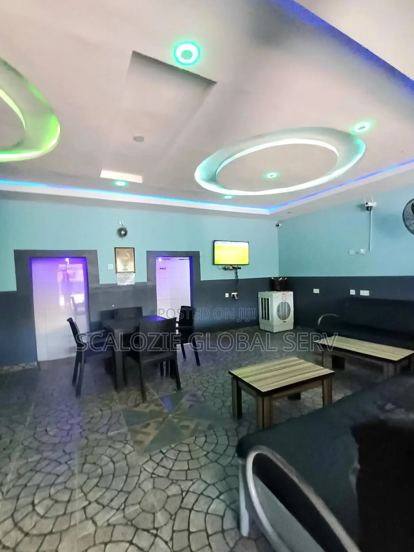 Furnished 7 Rooms Hotel With Outdoor Bars Vip Lounge in Port-Harcourt