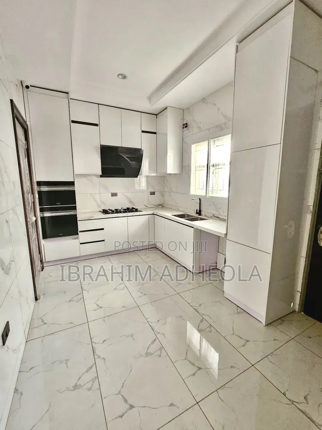 4bdrm Duplex in Ikeja Gra for sale in Ikeja GRA