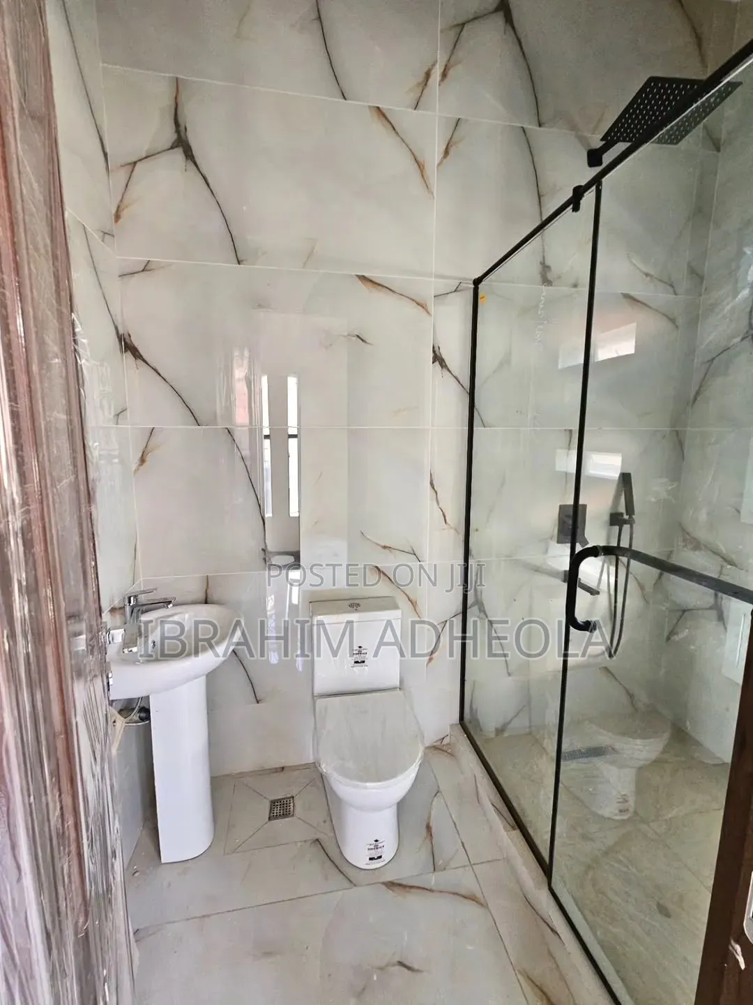 4bdrm Duplex in Ikeja Gra for sale in Ikeja GRA