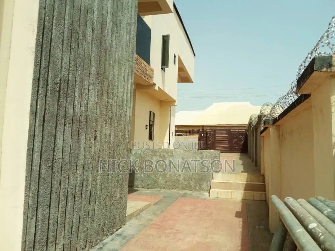 4bdrm Duplex in Kpaduma 3 Guzape  for rent in Guzape District