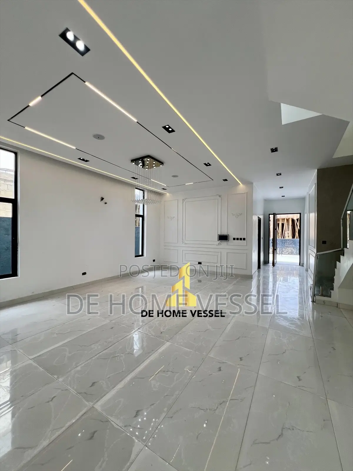 4bdrm Duplex in Chevron for sale in Chevron
