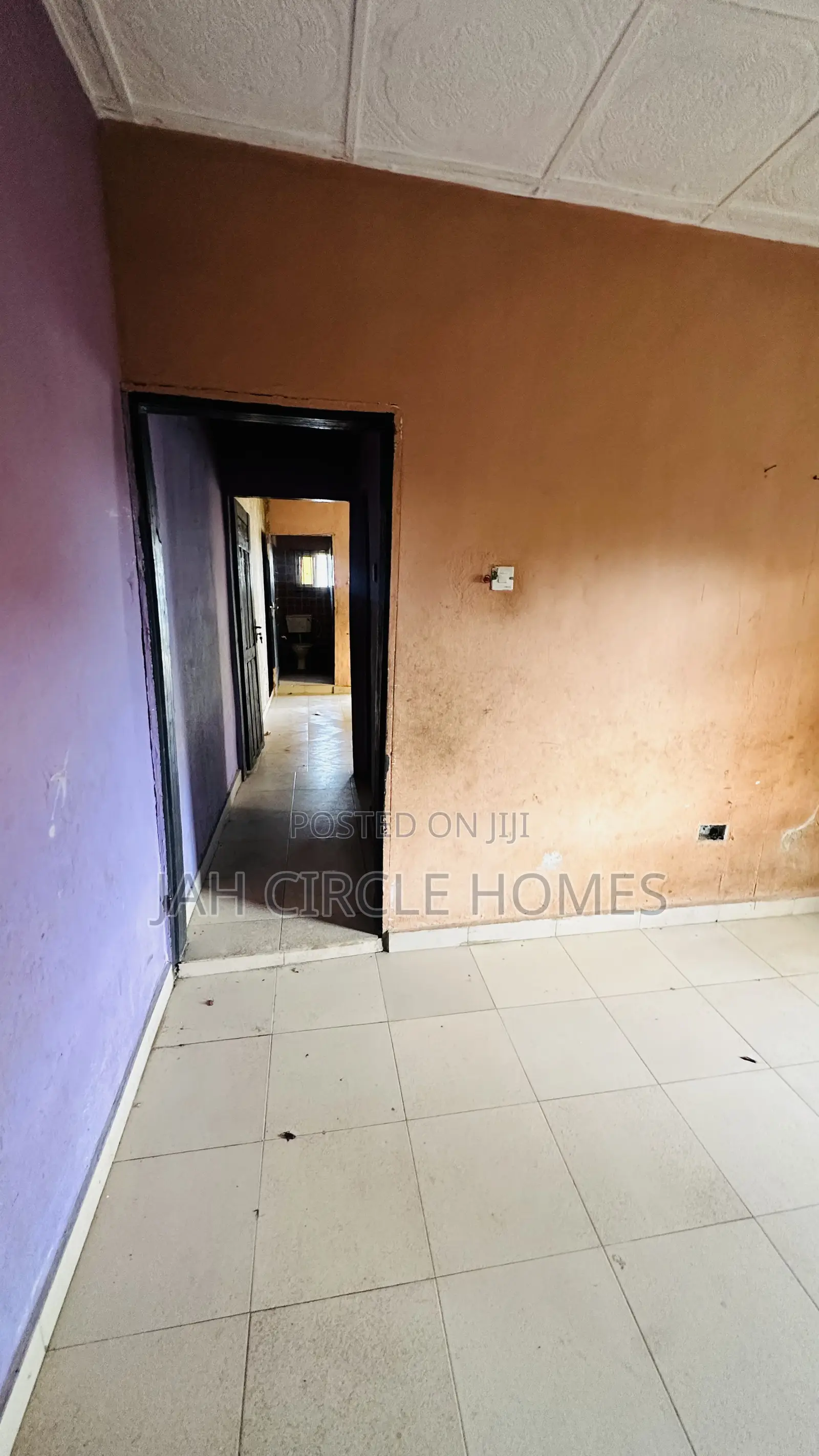 1bdrm Room & Parlour in Igbe Oloja, Lagos State for rent in Lagos State