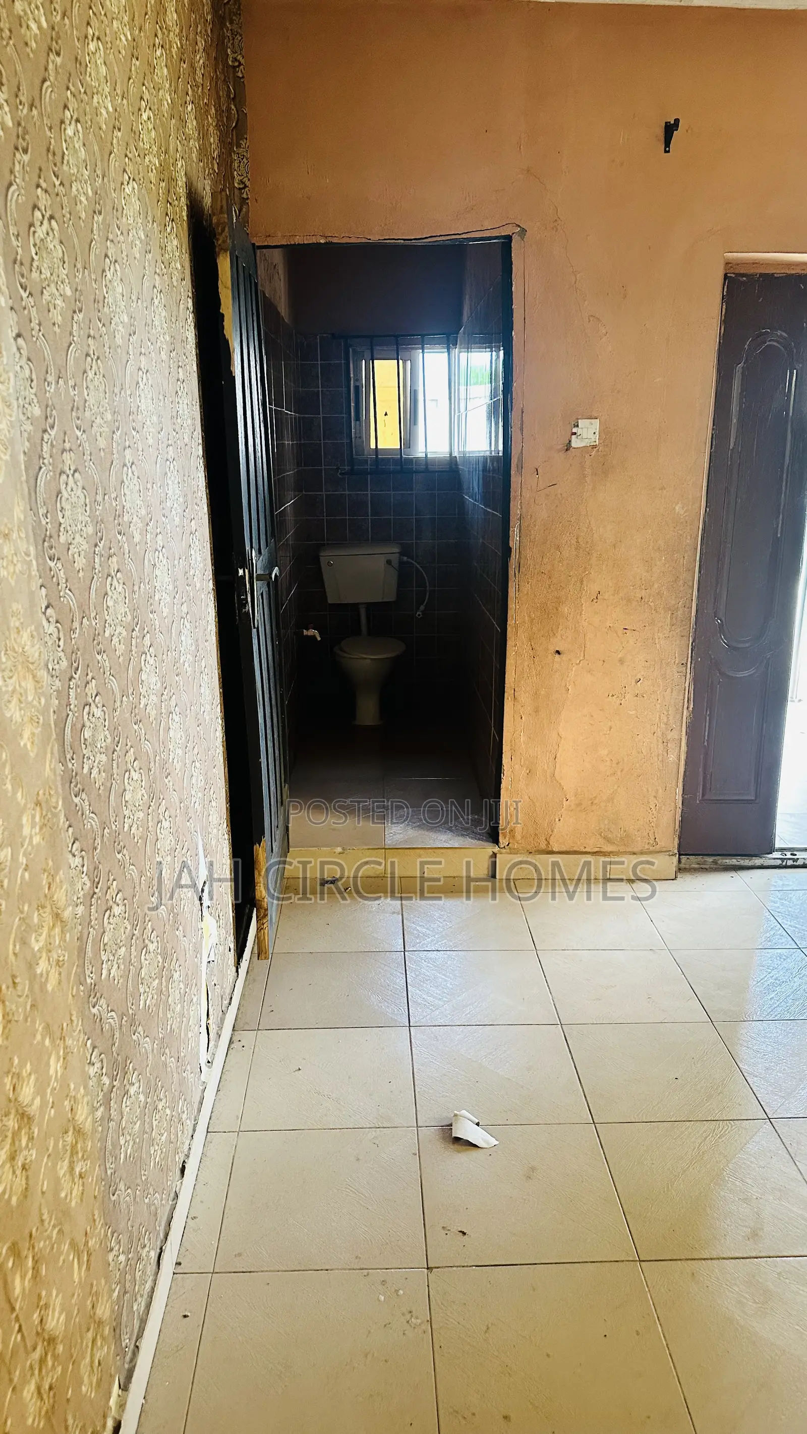 1bdrm Room & Parlour in Igbe Oloja, Lagos State for rent in Lagos State
