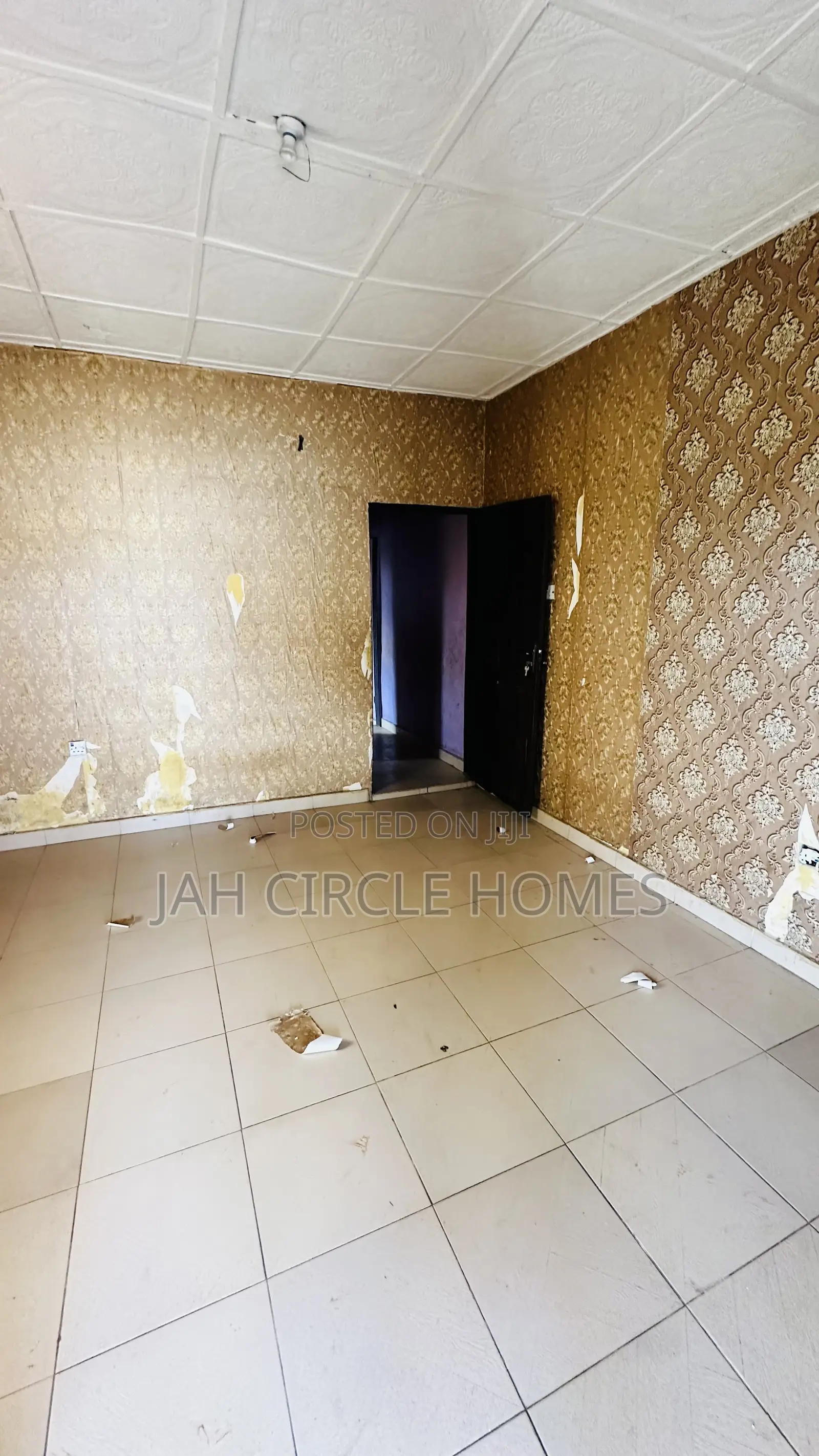 1bdrm Room & Parlour in Igbe Oloja, Lagos State for rent in Lagos State