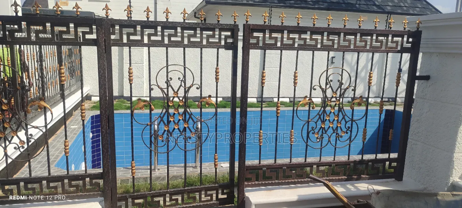 6bdrm Mansion in Efab Metropolis, Karsana for sale in Karsana