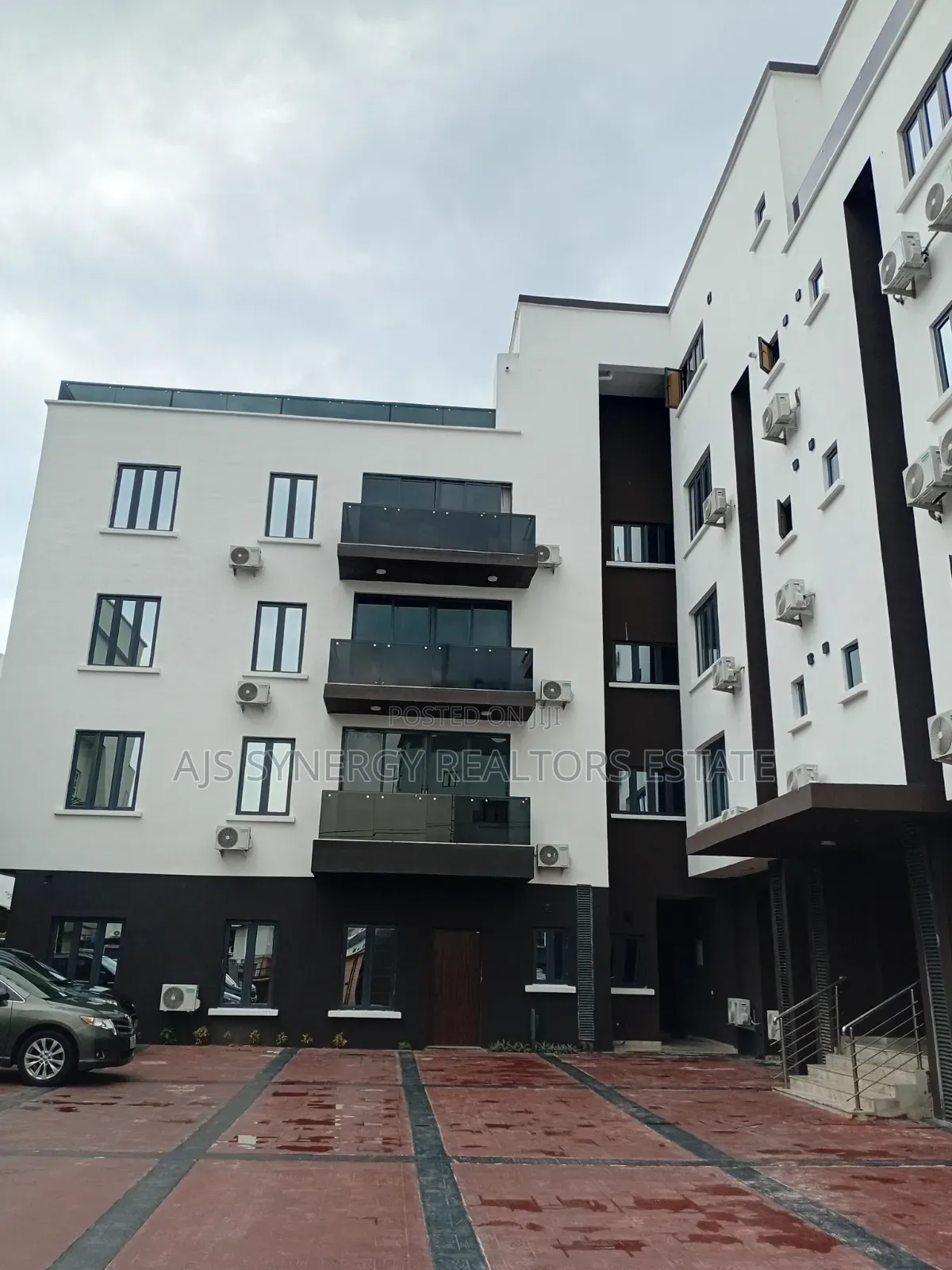 Furnished 2bdrm Apartment in Lekki Phase 1 for sale in Lekki Phase 1