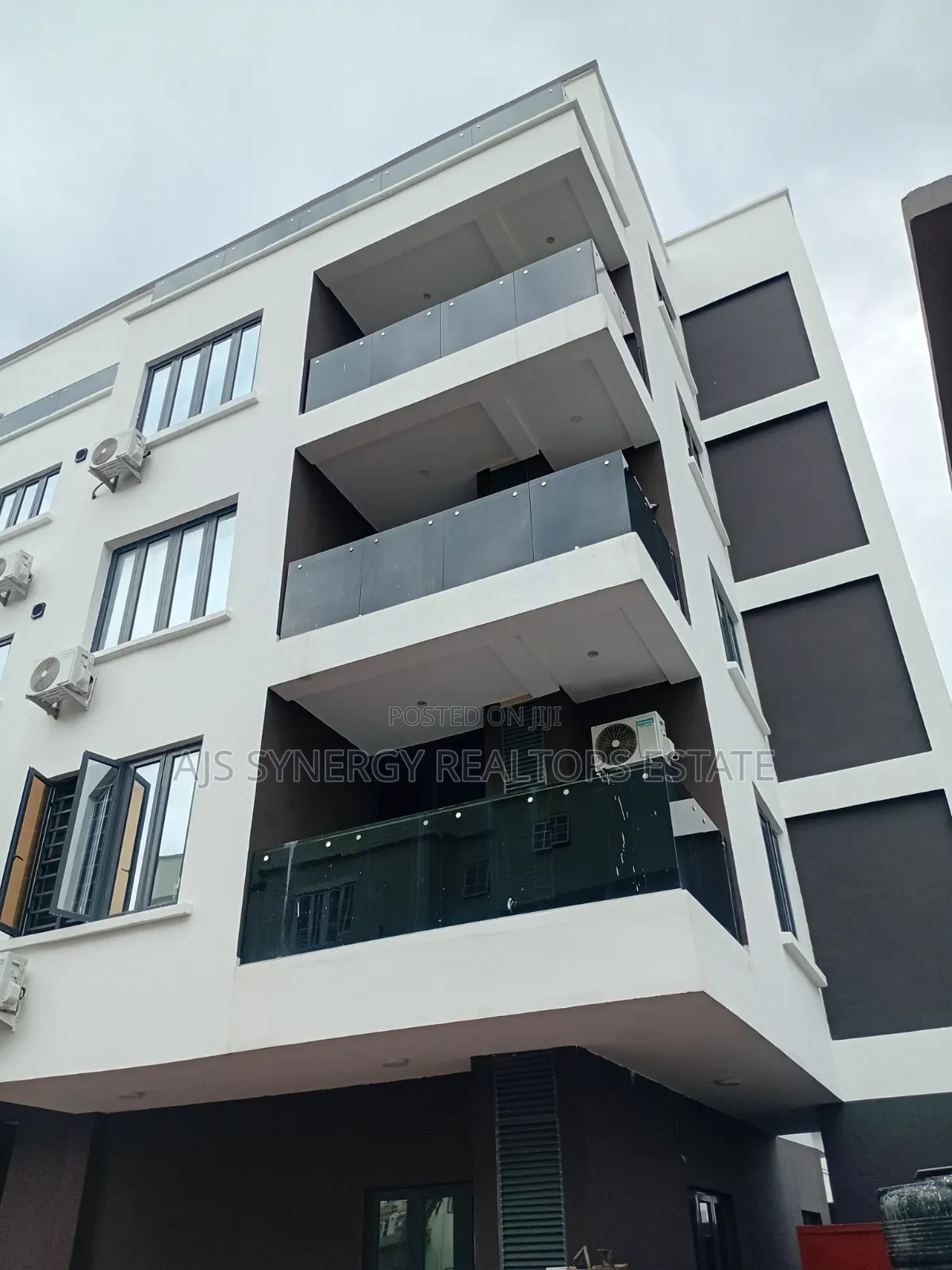 Furnished 2bdrm Apartment in Lekki Phase 1 for sale in Lekki Phase 1