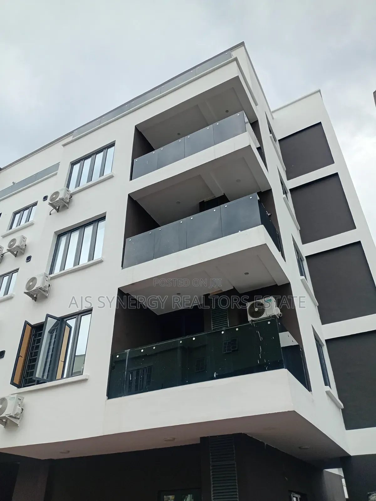 Furnished 2bdrm Apartment in Lekki Phase 1 for sale in Lekki Phase 1