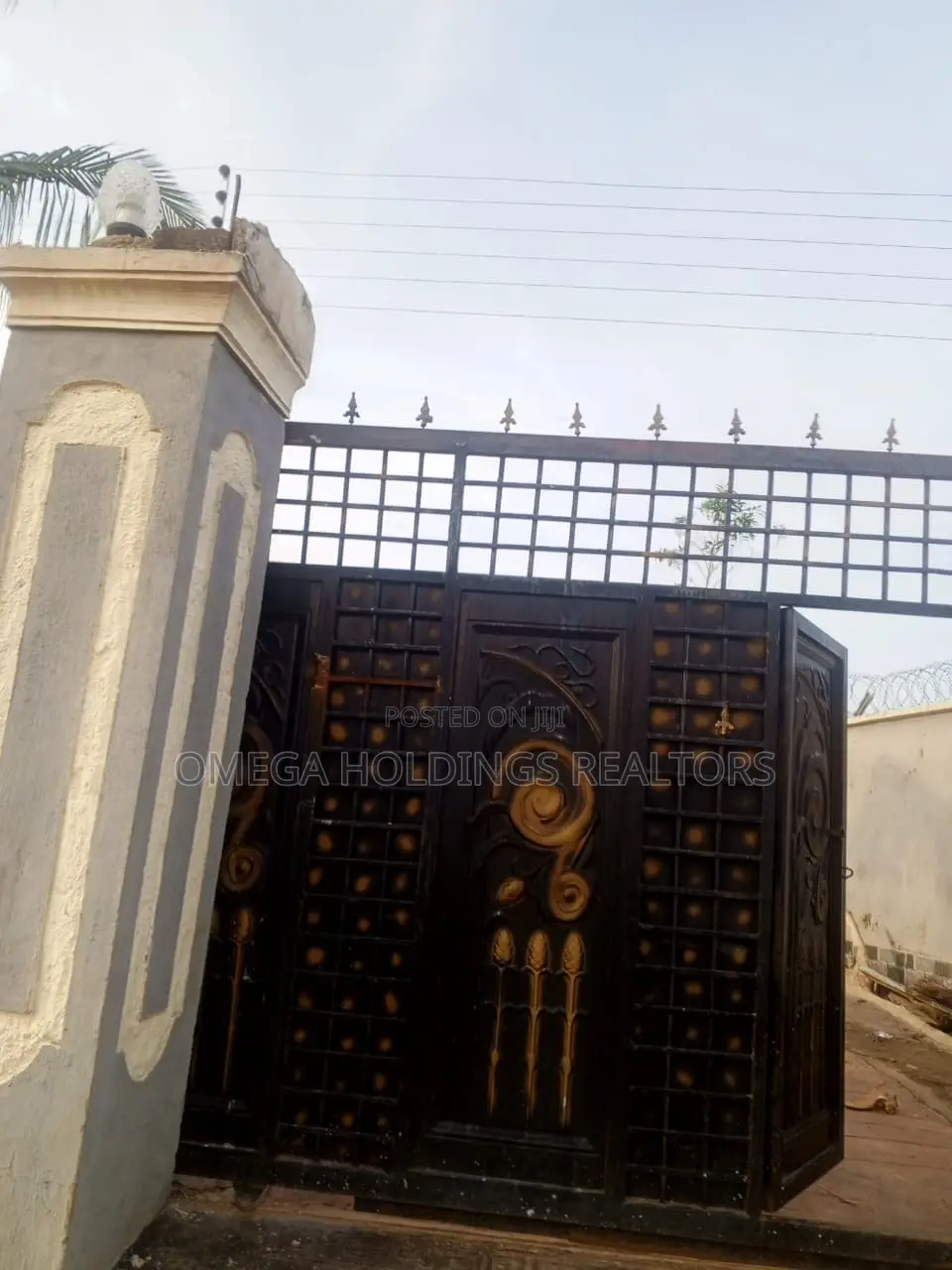 5bdrm Bungalow in Unique Estate, Ologuneru for sale in Ologuneru