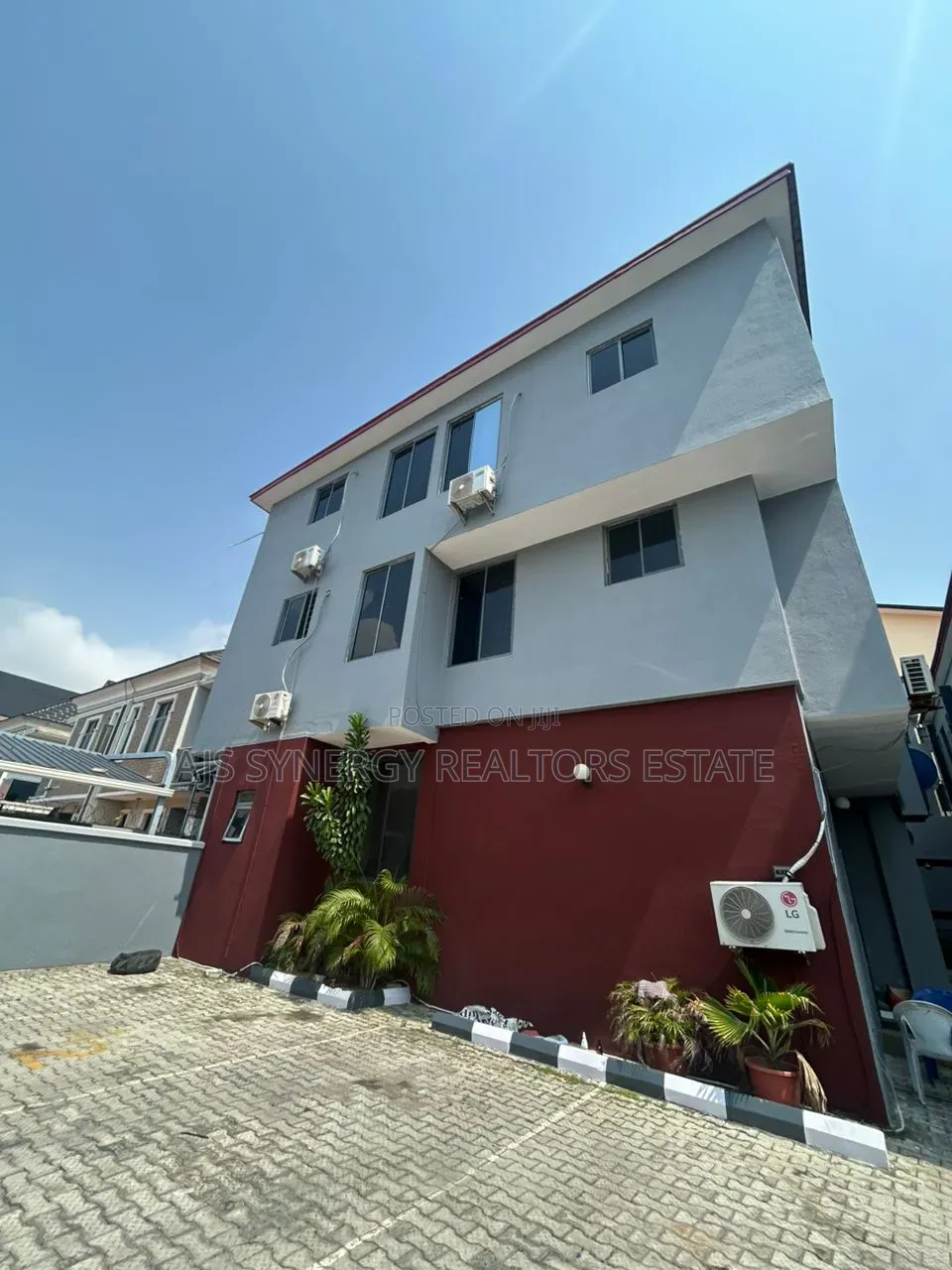 3bdrm Apartment in Lekki Phase 1 for sale in Lekki Phase 1