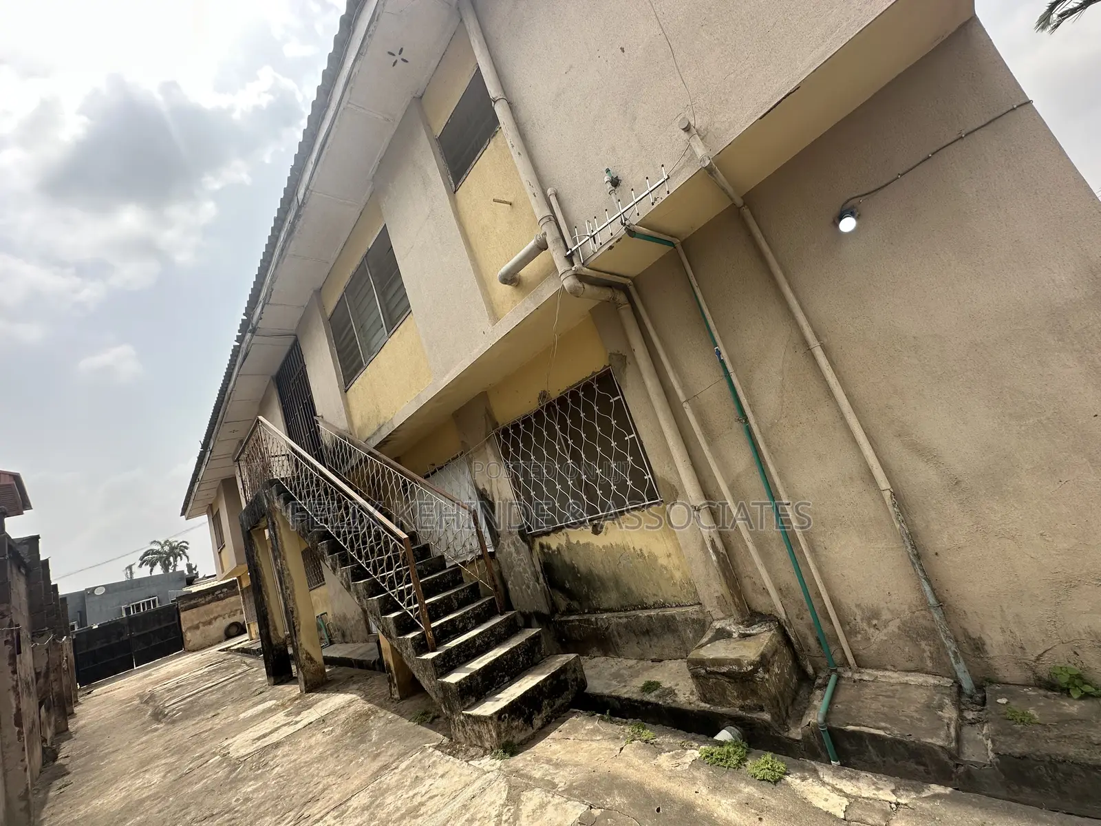 12bdrm Block of Flats in New Bodija for sale in Bodija