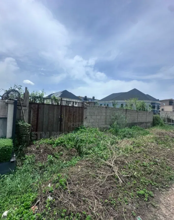 610sqm of Land for Sale at Akinwunmi Estateende Maryland in Mende