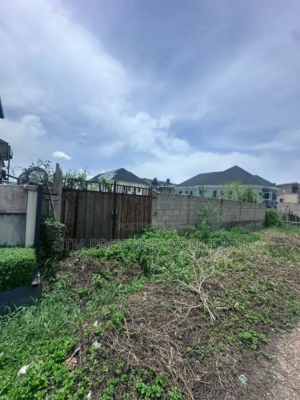 610sqm of Land for Sale at Akinwunmi Estateende Maryland in Mende