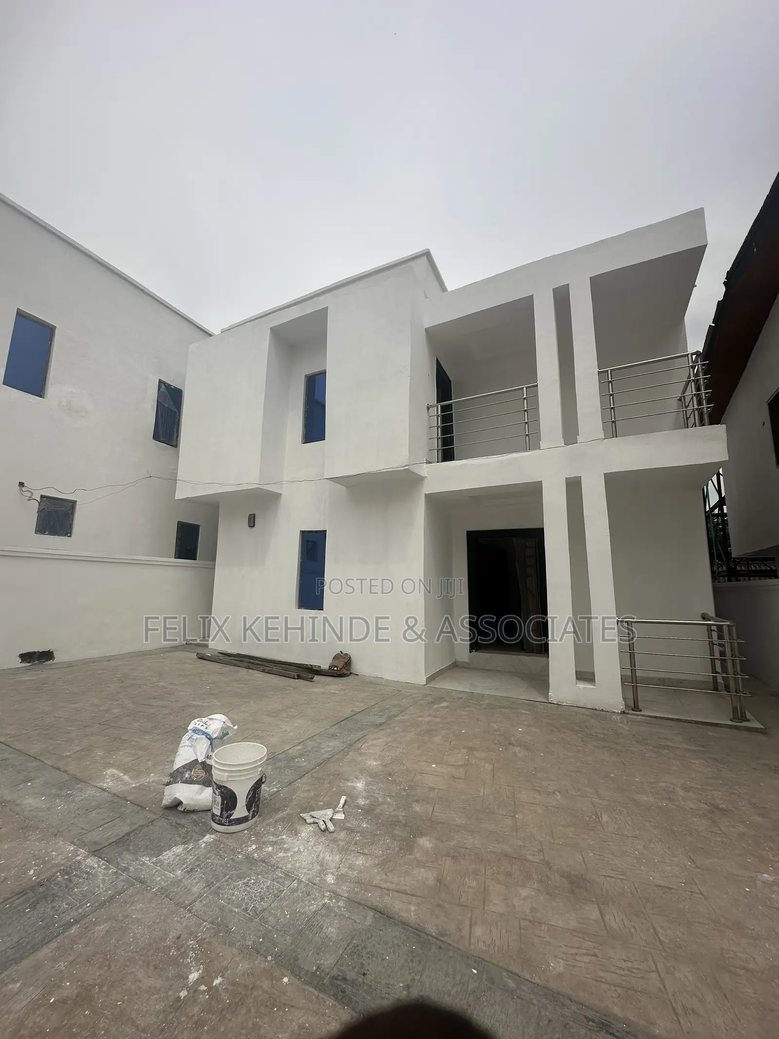 4bdrm Duplex in Adeyi, Old Bodija for sale in Old Bodija