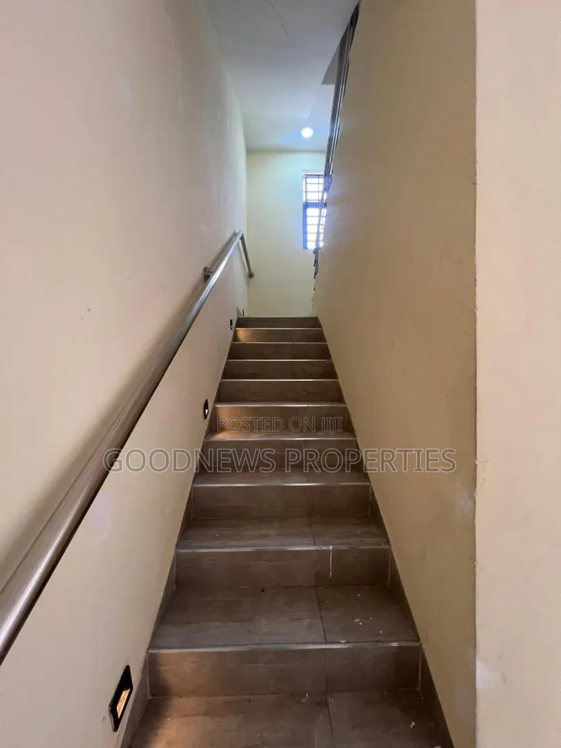 4bdrm Duplex in Ikate for rent in Ikate