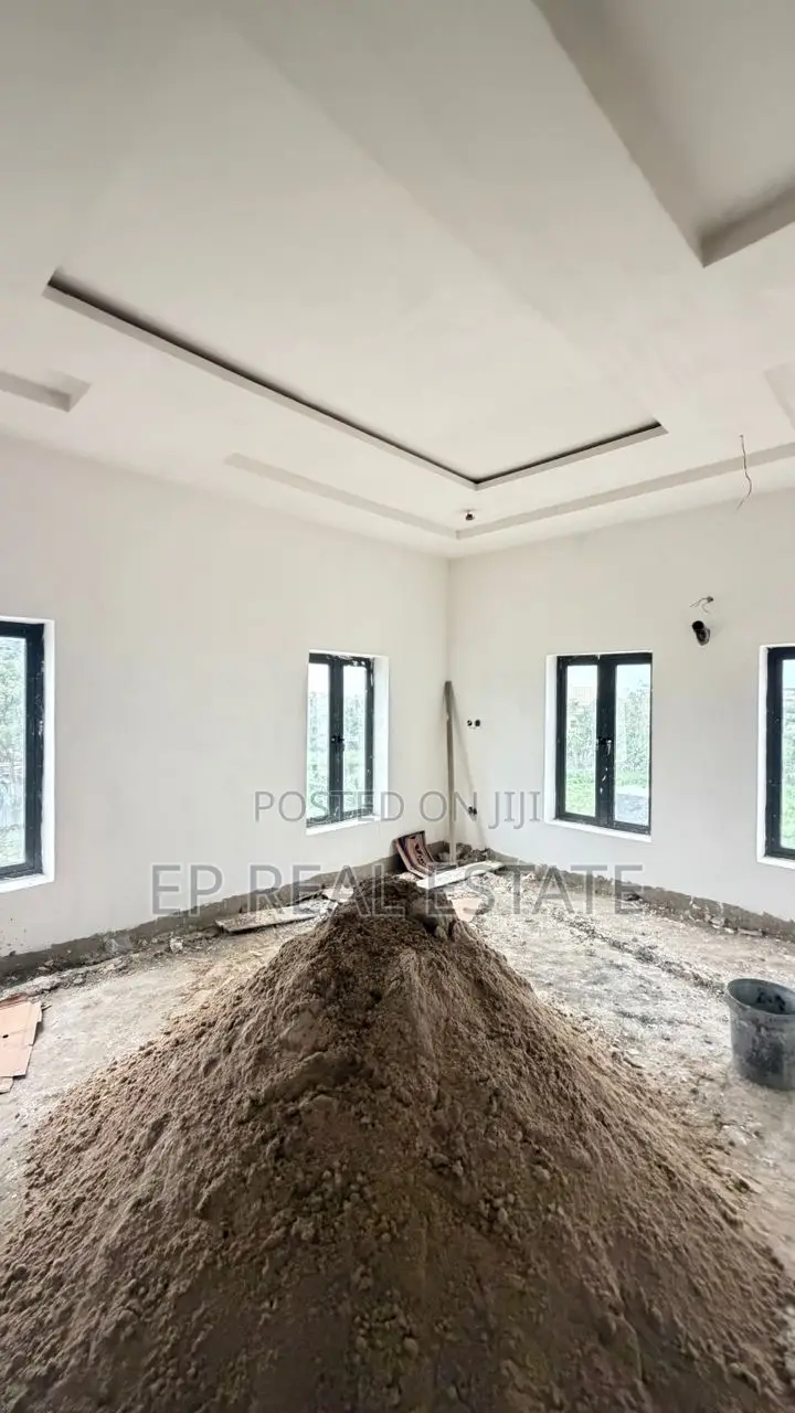 3bdrm Apartment in Kaura for sale in Kaura