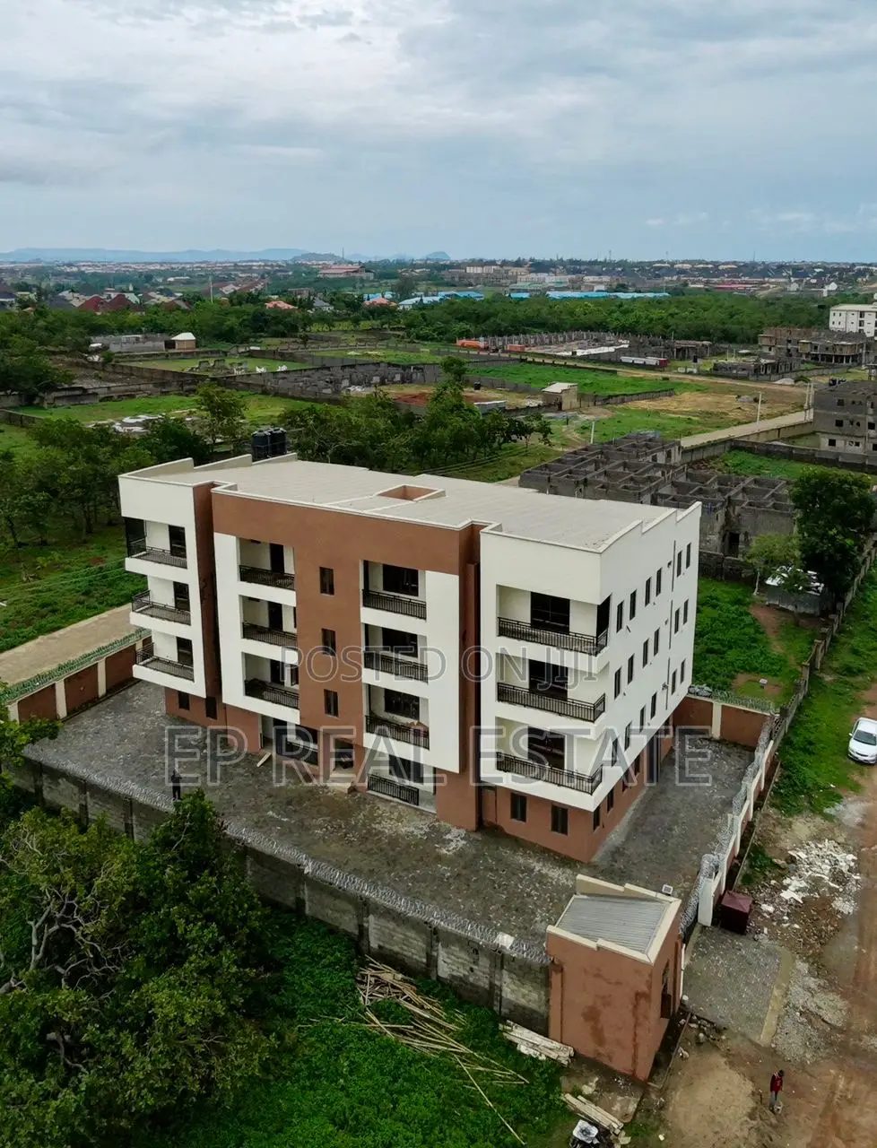 3bdrm Apartment in Kaura for sale in Kaura