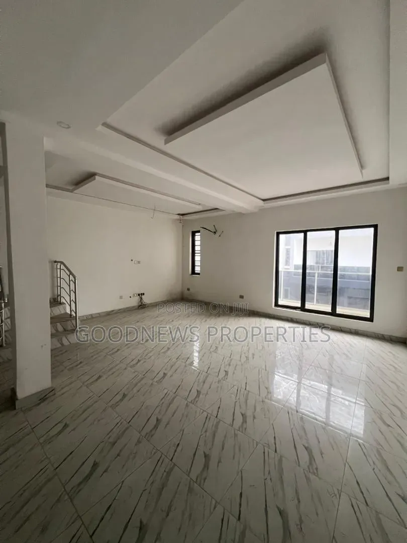 4bdrm Duplex in Ikate for rent in Ikate