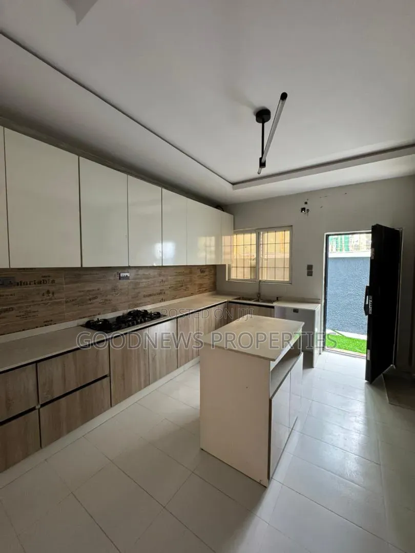 4bdrm Duplex in Vgc By Harris Drive for rent in VGC / Ajah