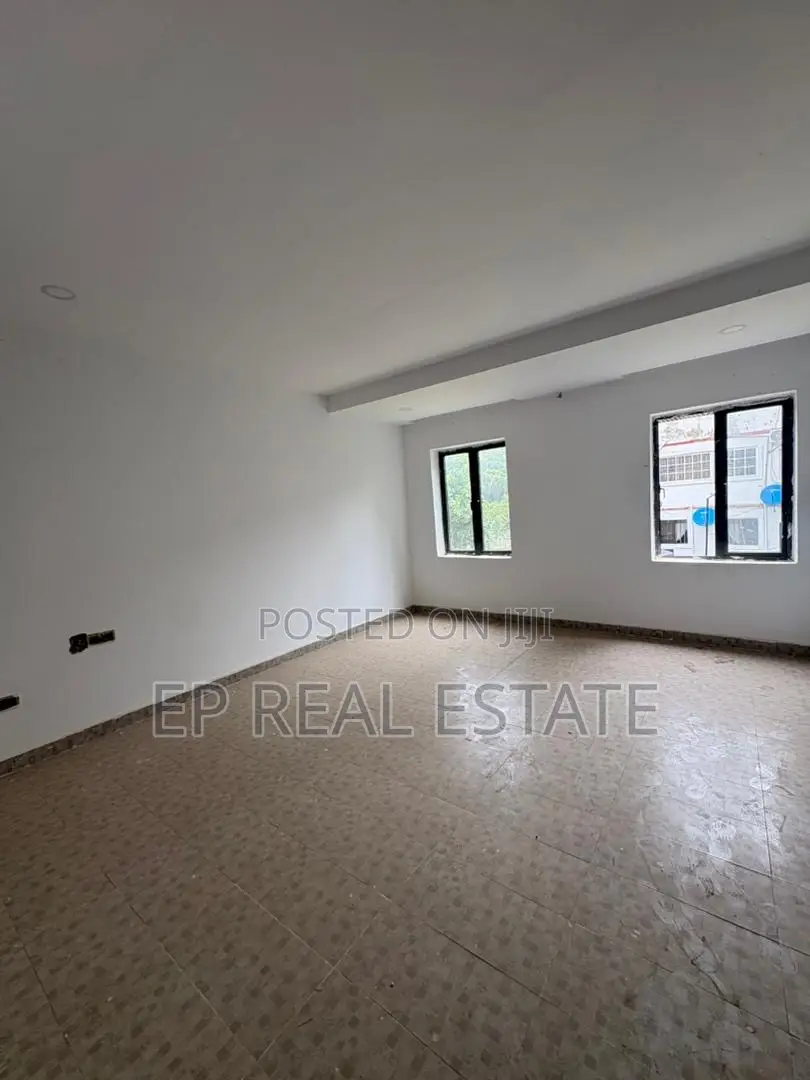 5bdrm Duplex in Maitama for sale in Maitama