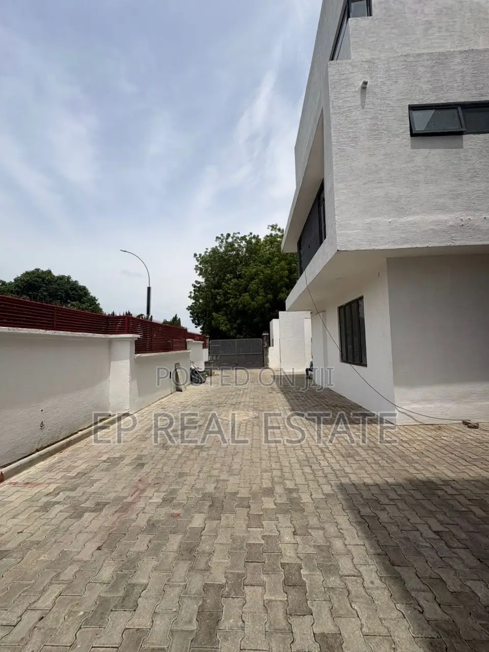 5bdrm Duplex in Maitama for sale in Maitama