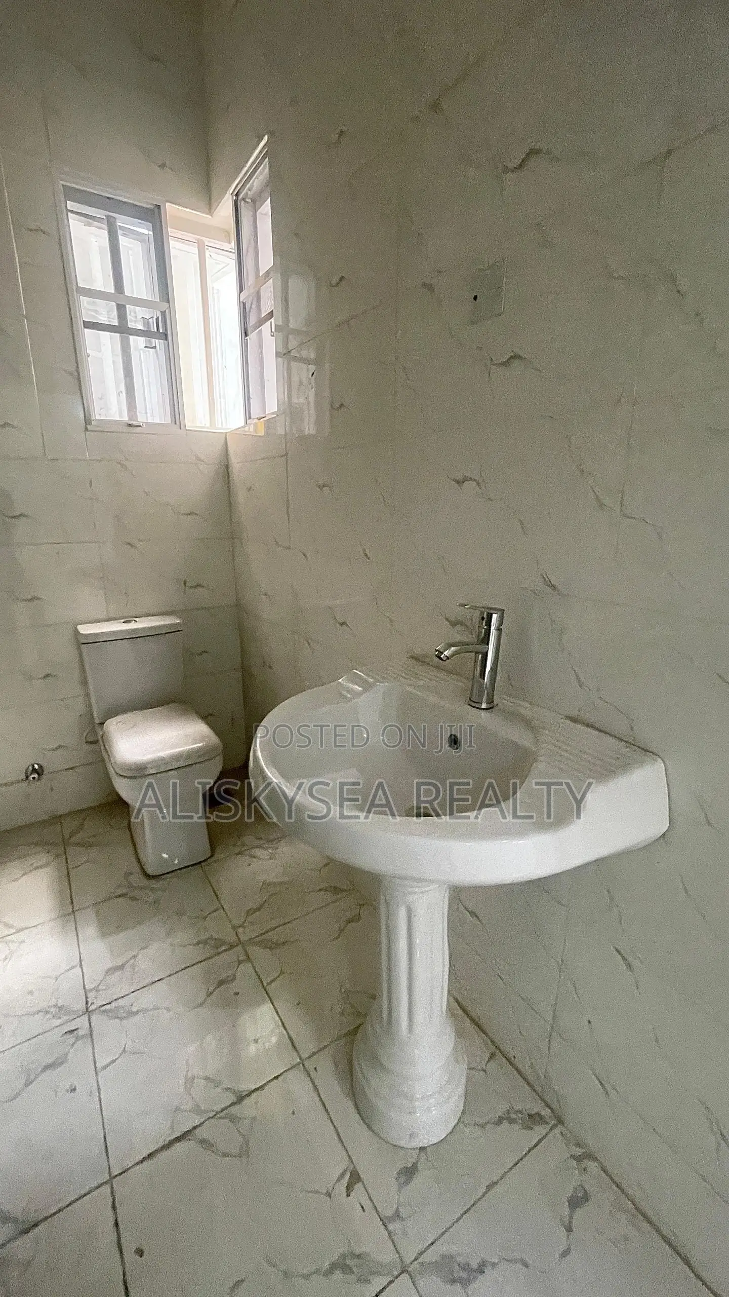 4bdrm Duplex in Eleganza, Ajah for sale in Ajah