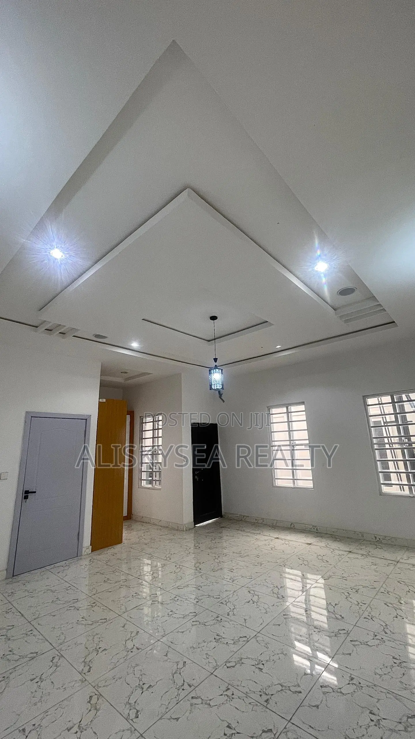 4bdrm Duplex in Eleganza, Ajah for sale in Ajah