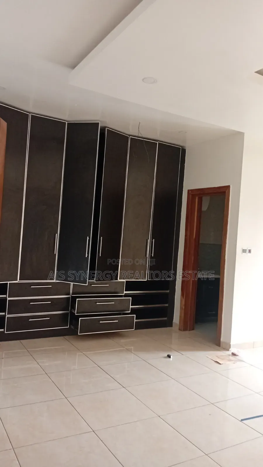 4bdrm Duplex in Lekki Phase 1 for rent in Lekki Phase 1