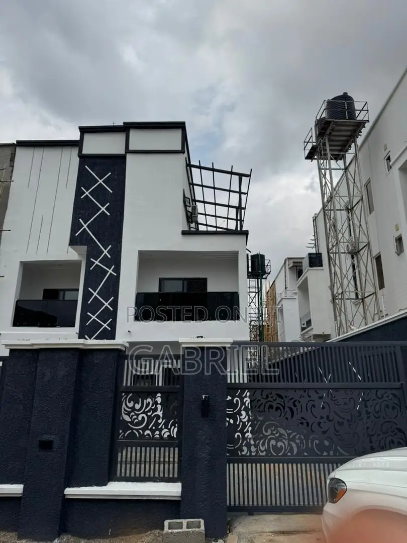 4bdrm Duplex in Life Camp for rent in Life Camp