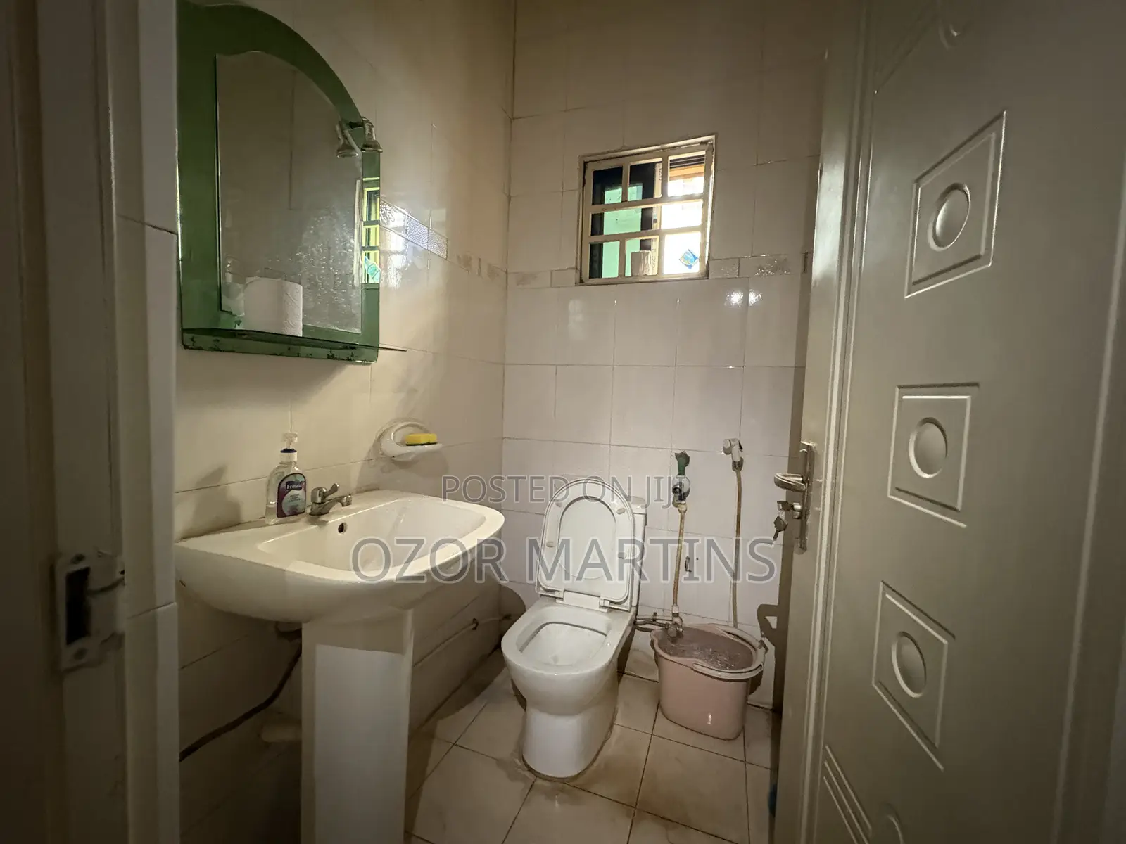 3bdrm Block of Flats in Wuye for rent in Wuye