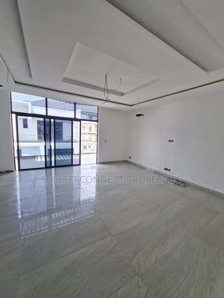 2bdrm Penthouse in Ikate for sale in Ikate
