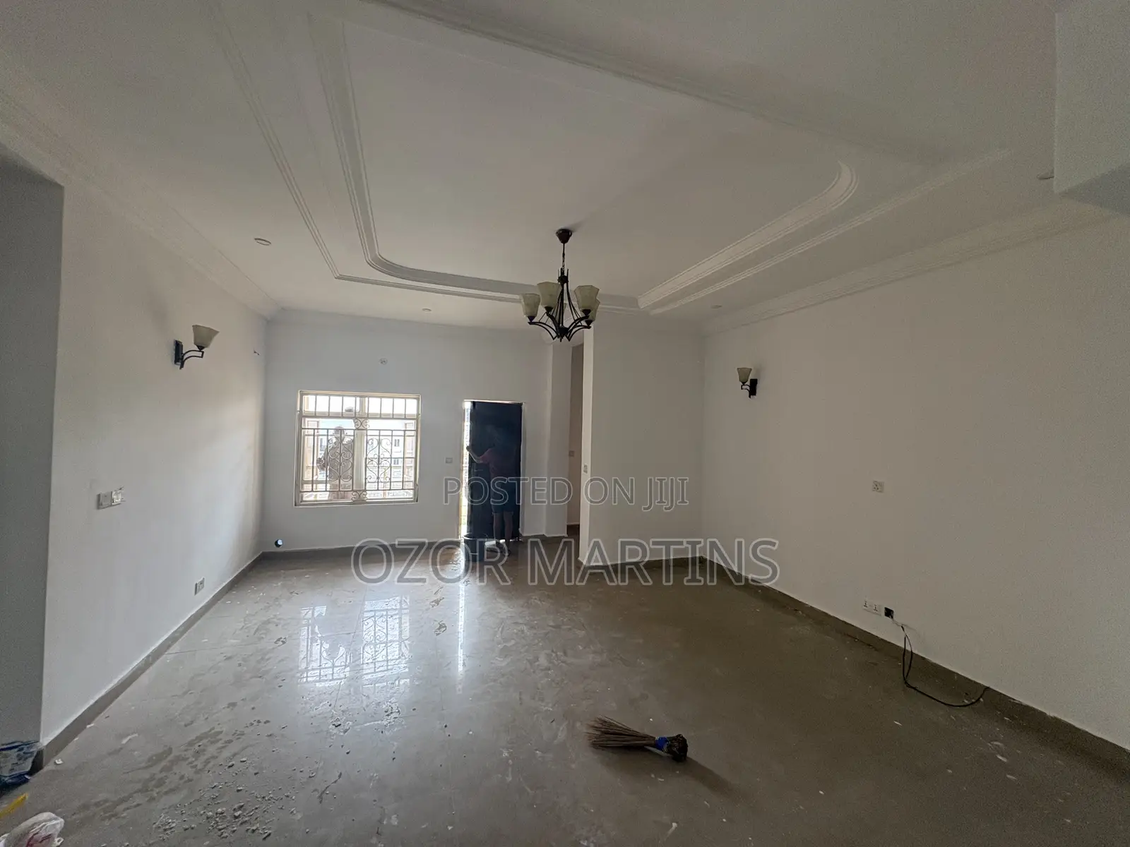 3bdrm Block of Flats in Wuye for rent in Wuye