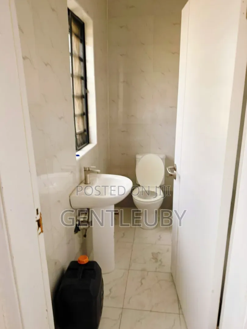2bdrm Apartment in Conservation Rd, Lekki Phase 2 for rent in Lekki Phase 2