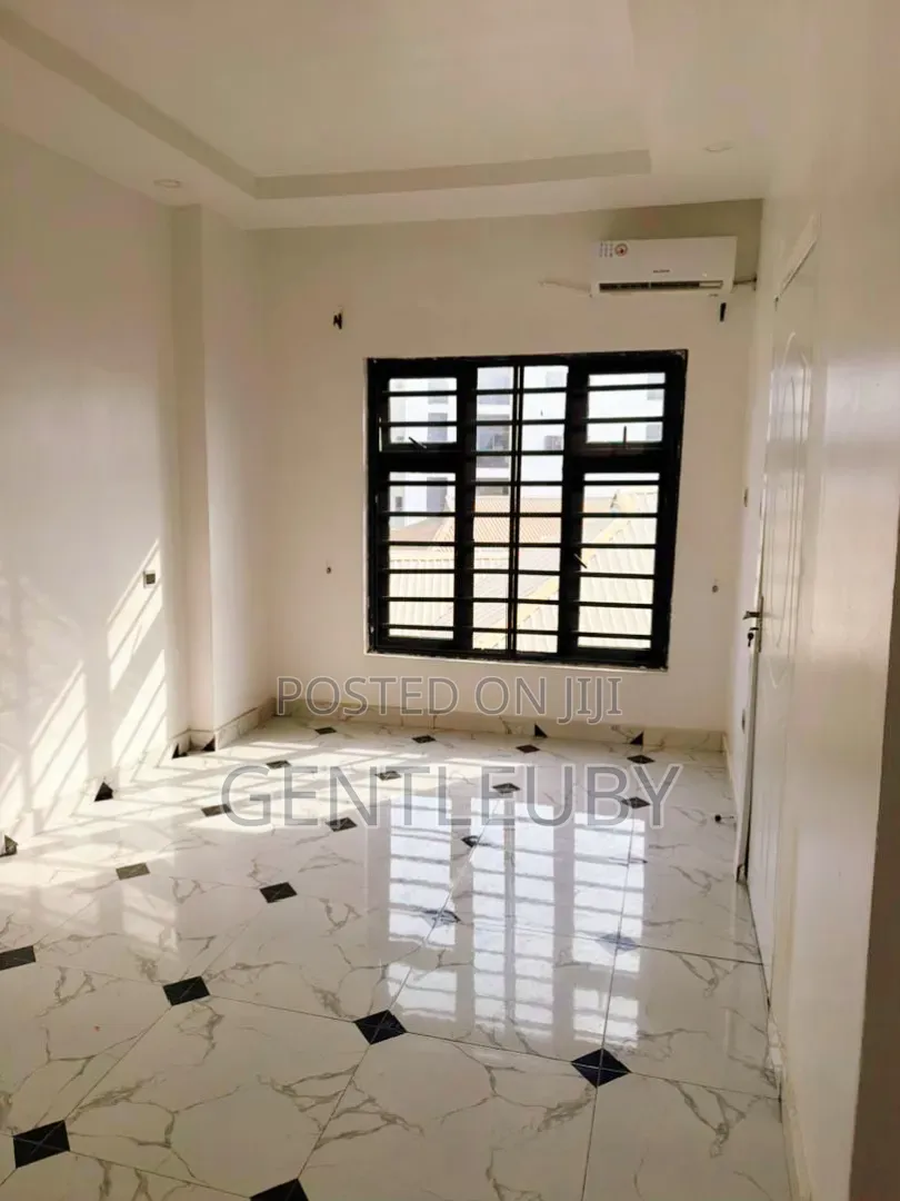 2bdrm Apartment in Conservation Rd, Lekki Phase 2 for rent in Lekki Phase 2