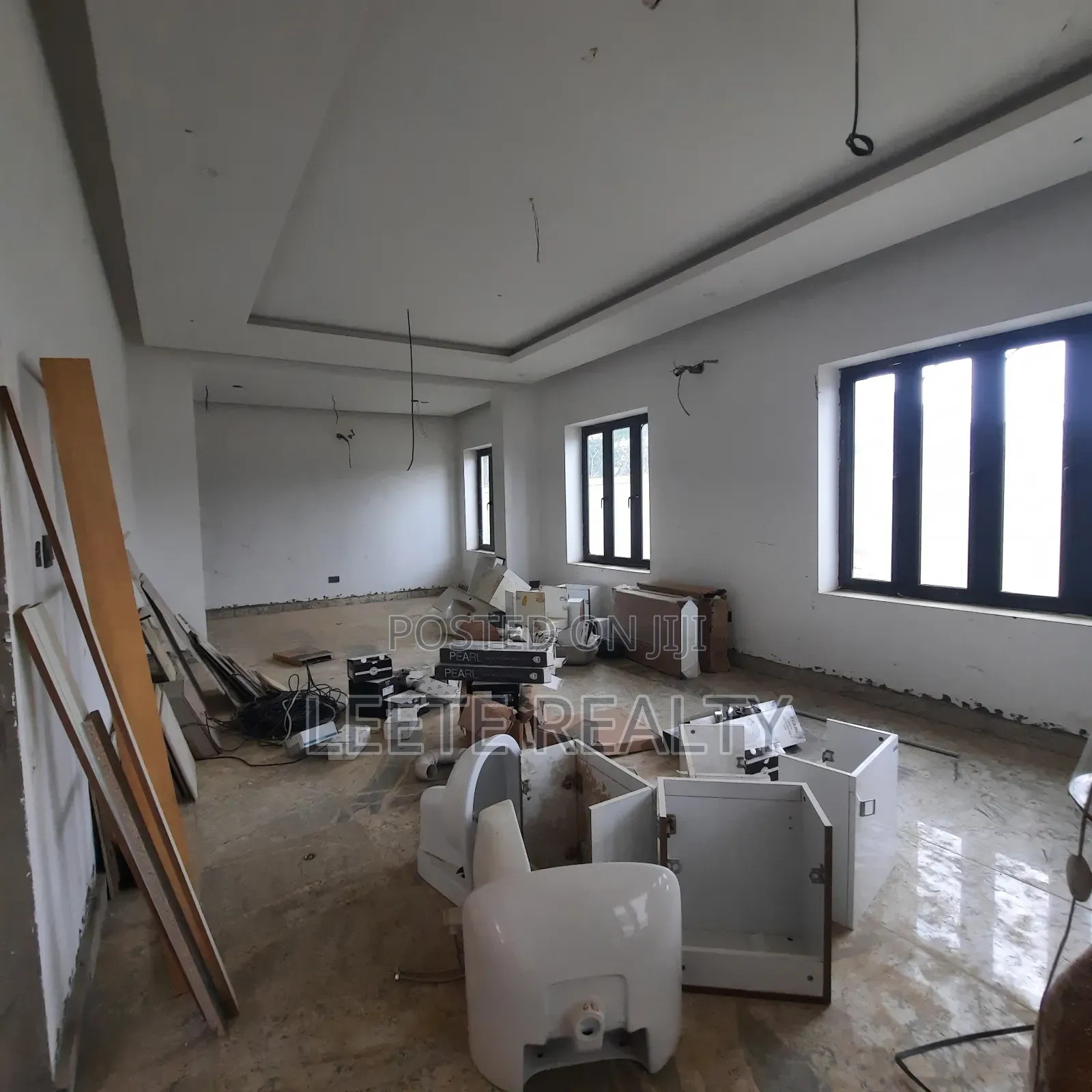5bdrm Duplex in Jahi for sale in Jahi