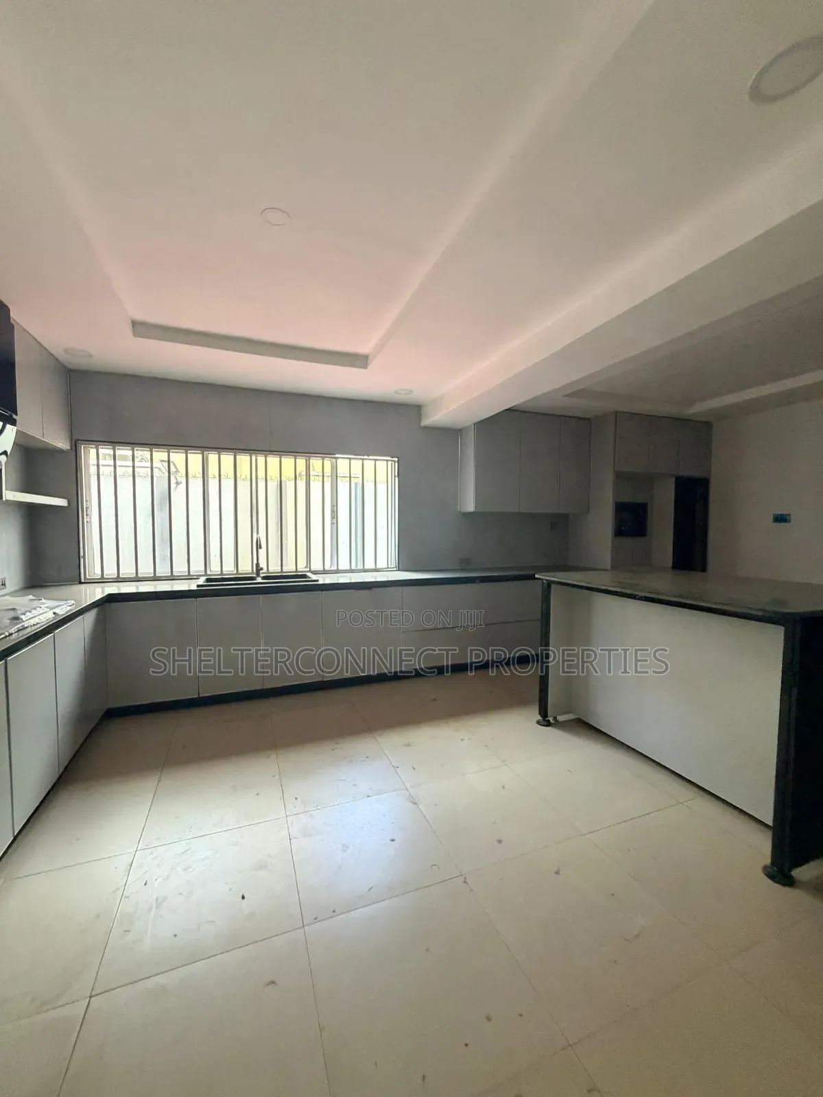 5bdrm Duplex in LSDPC Maryland Estate for sale in LSDPC Maryland Estate
