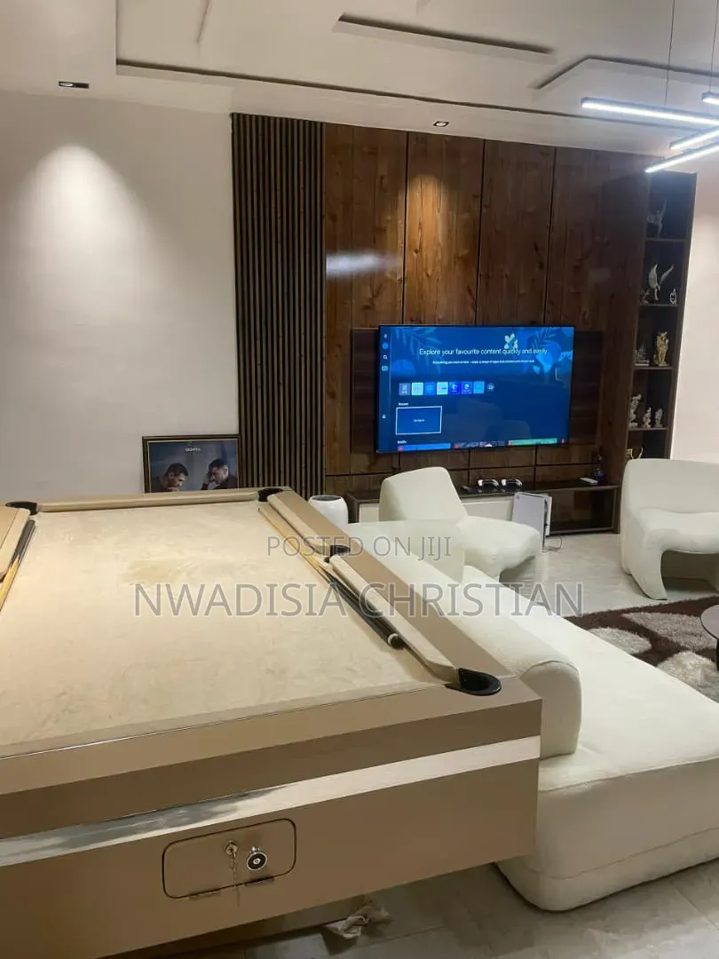 Spectacular 3 Bedroom Apartment in Parkview Estate