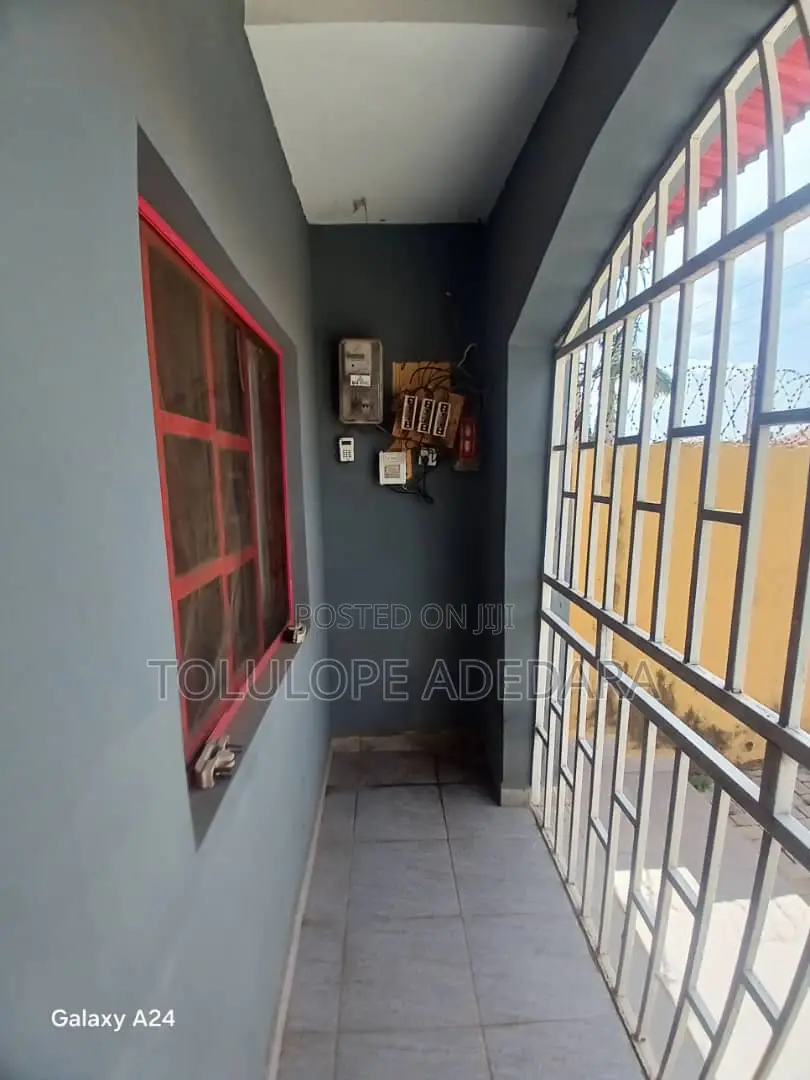 2bdrm Bungalow in Trademore Estate, Lugbe District for sale in Lugbe District