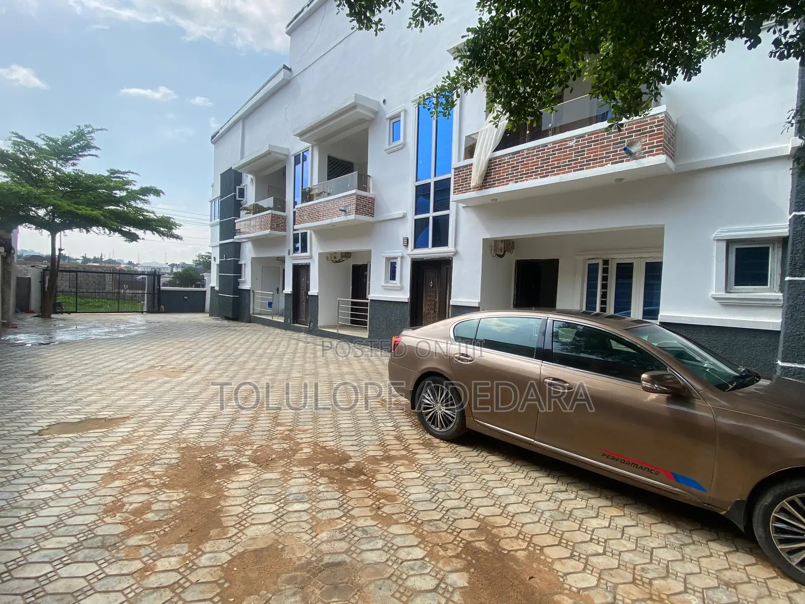 2bdrm Block of Flats in Crd Estate, Lugbe District for sale in Lugbe District